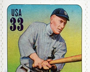 selling baseball cards