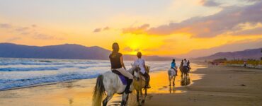 Horseback riding in Cabo