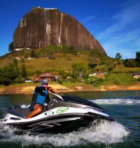 jet ski Guatape