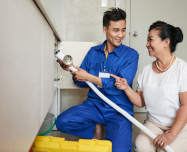 How to Handle a Burst Pipe: Emergency Plumbing Tips for Orlando Residents