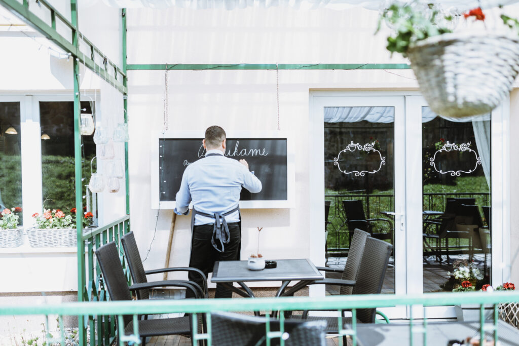 restaurant building florida